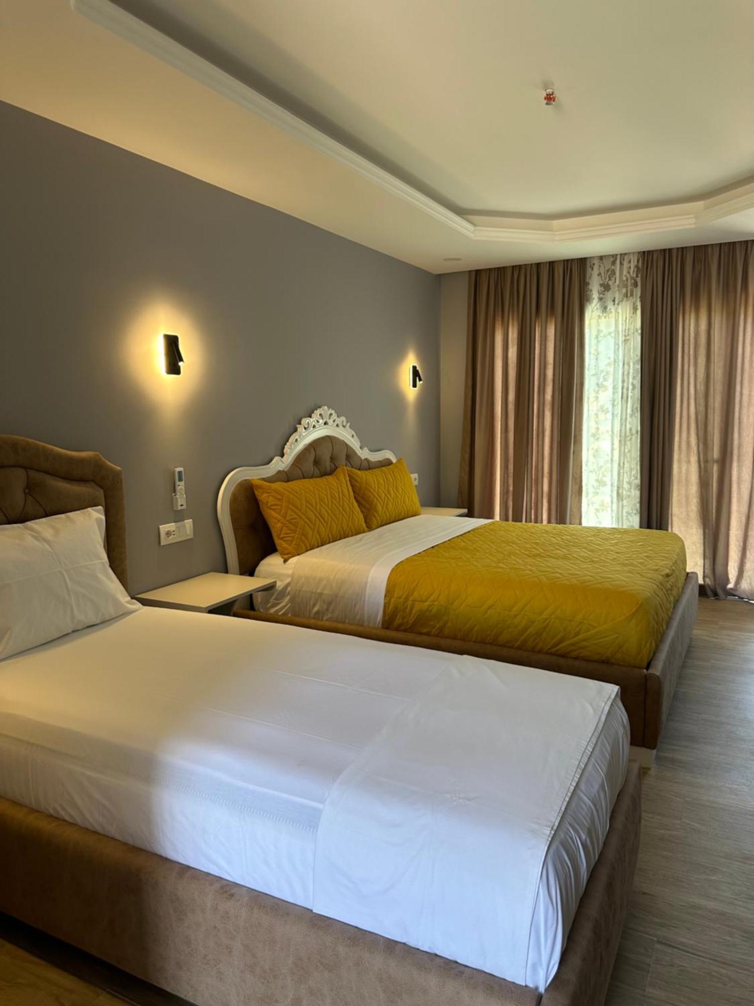 Sea Breeze Himare