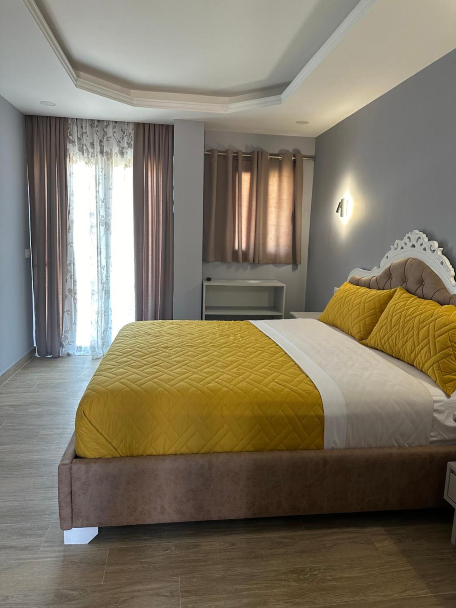 Sea Breeze Himare